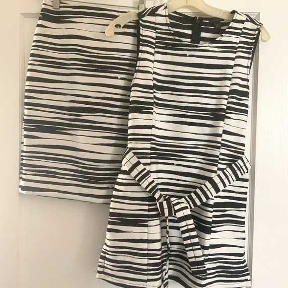 Ann Taylor Dresses & Skirts - Ann Taylor two-piece dress